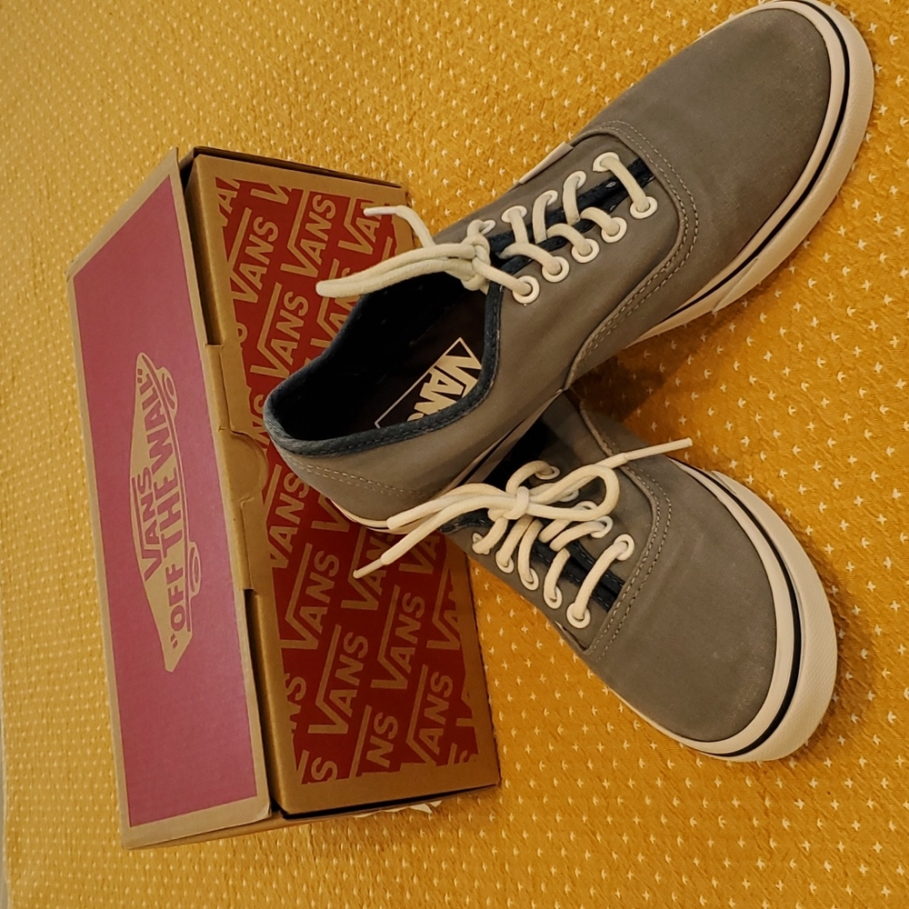 Vans Tennis Shoes
